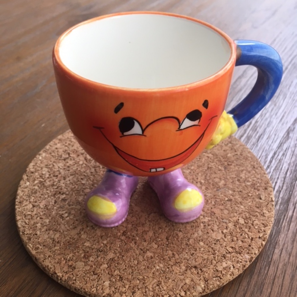 Dominican Republic mug with feet